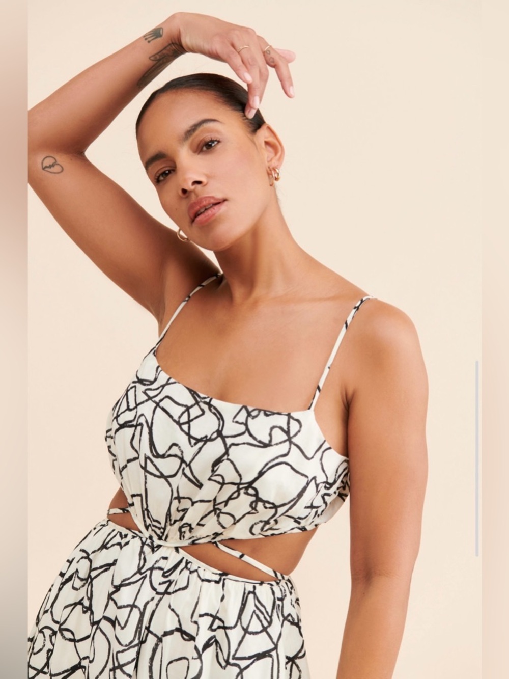 ASTR THE LABEL Sanger Cut Out Maxi Dress - Sketch Black & White Size Large - Picture 3 of 12